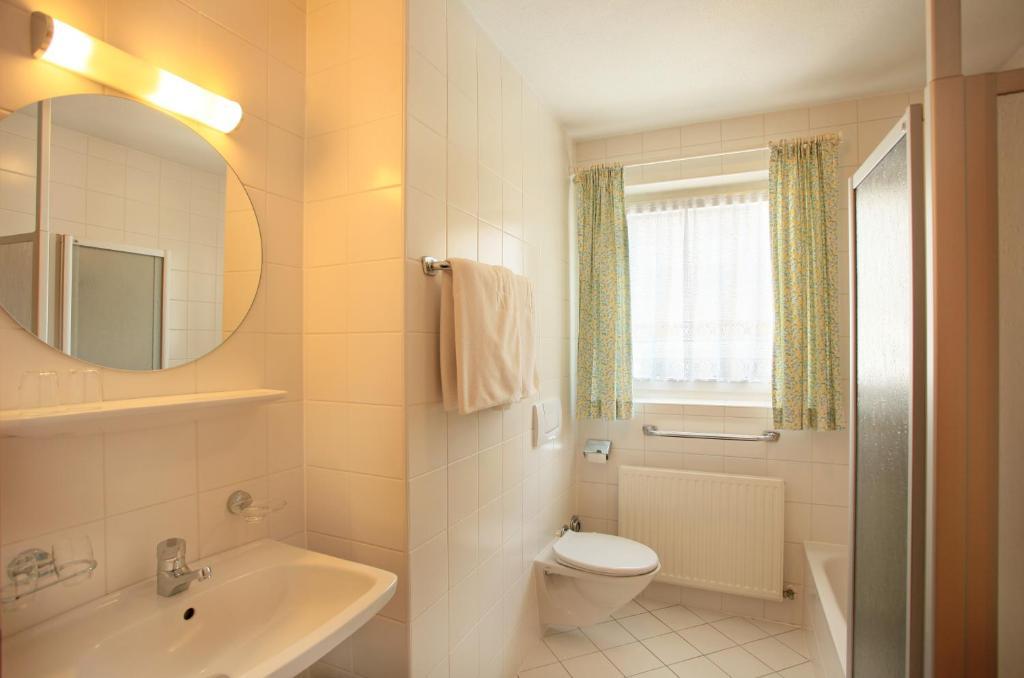 Apartmenthaus Brixen&Haus Central Brixen im Thale Chambre photo